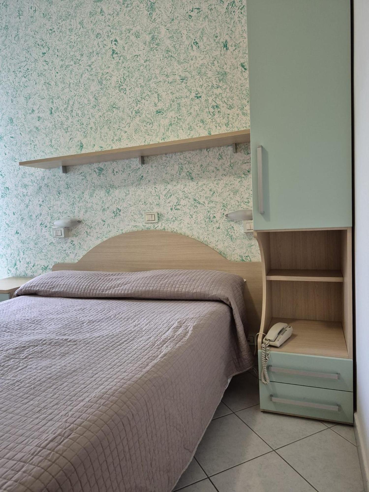 Hotel Romagna Cattolica Bagian luar foto