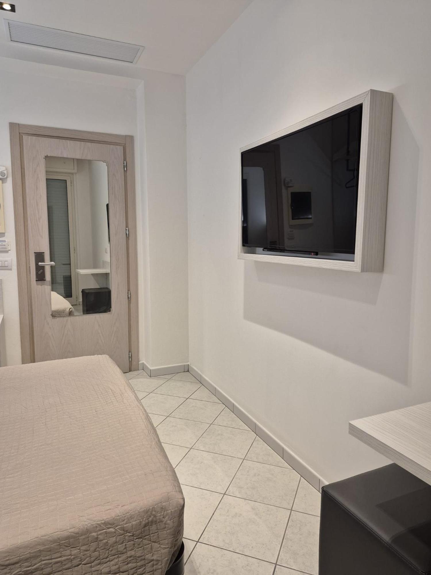 Hotel Romagna Cattolica Bagian luar foto