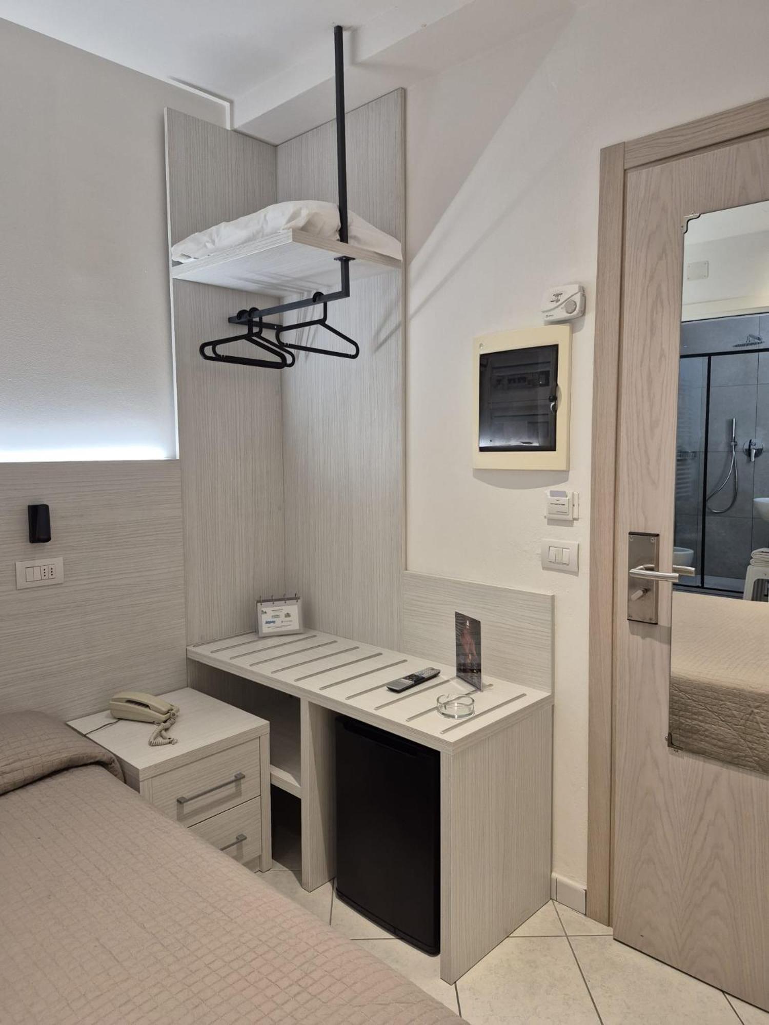 Hotel Romagna Cattolica Bagian luar foto