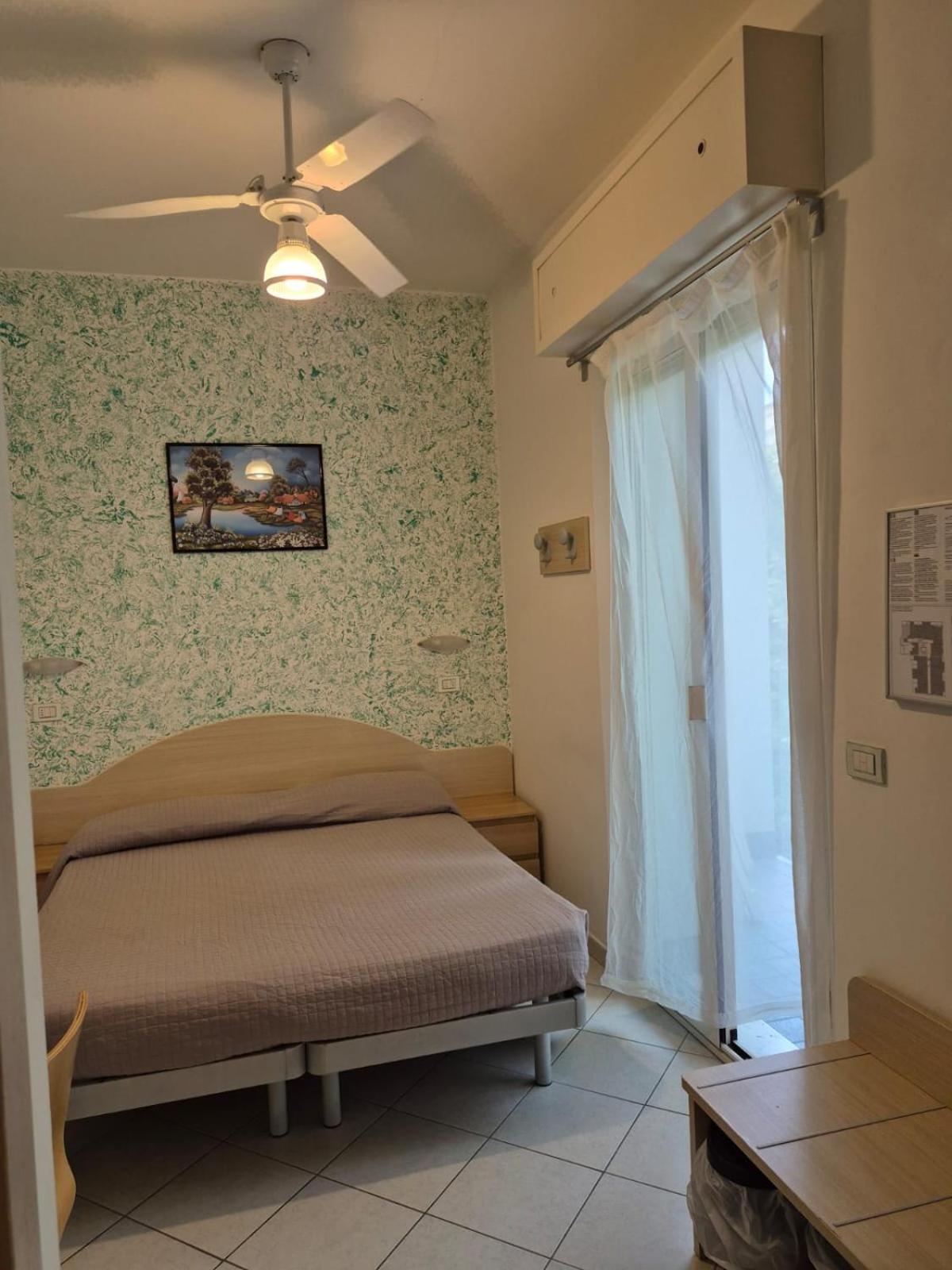 Hotel Romagna Cattolica Bagian luar foto