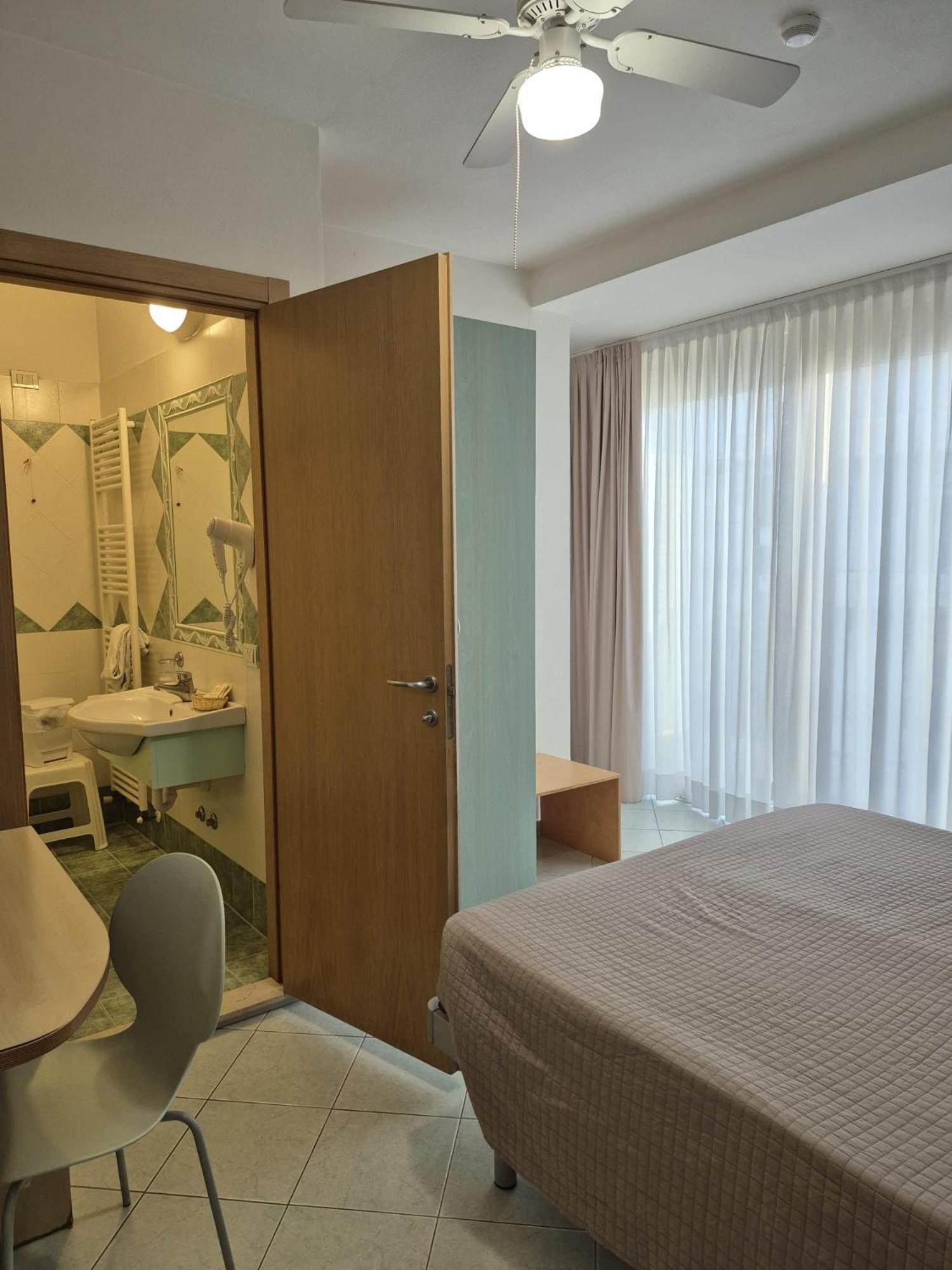 Hotel Romagna Cattolica Bagian luar foto