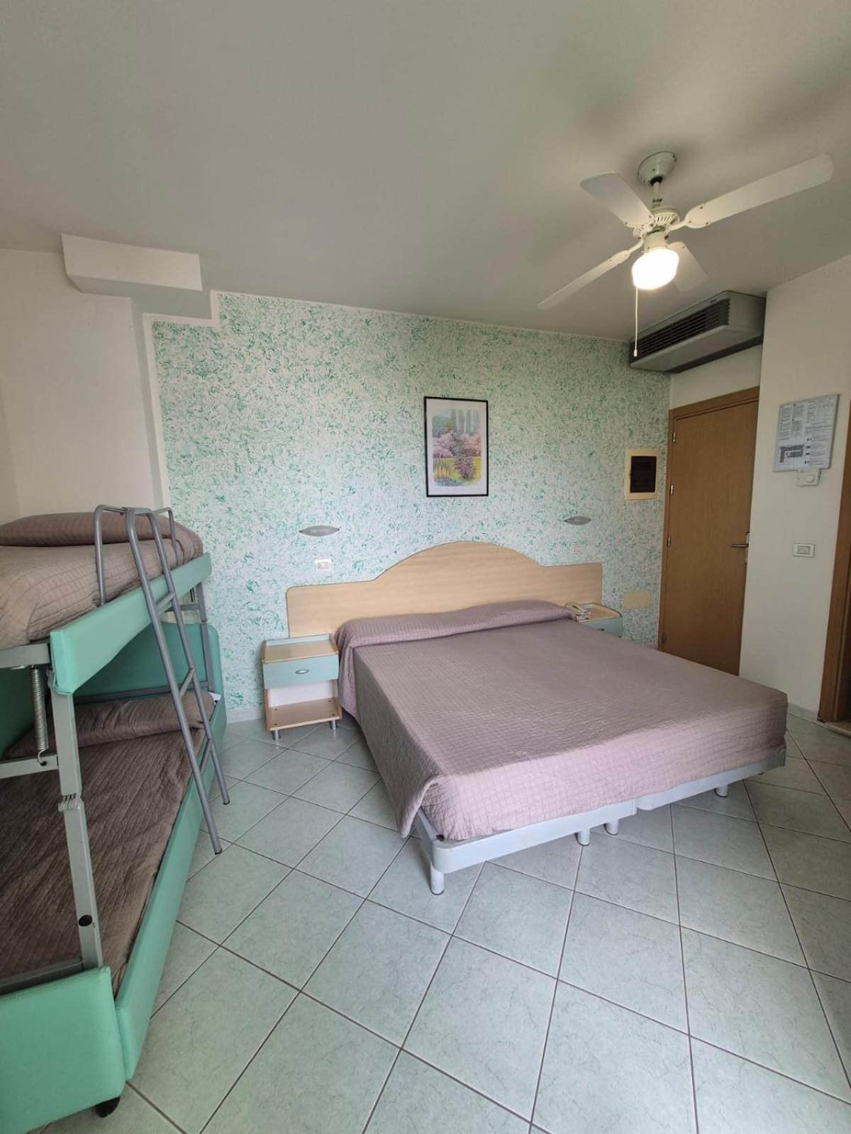 Hotel Romagna Cattolica Bagian luar foto
